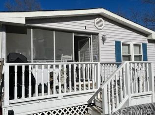 1 Poe Rd, North Brunswick, NJ 08902