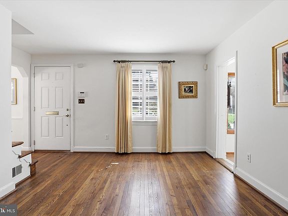 4th image of 10010 Raynor Rd
