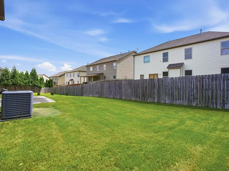 5060 Rialto Way — Photo 26