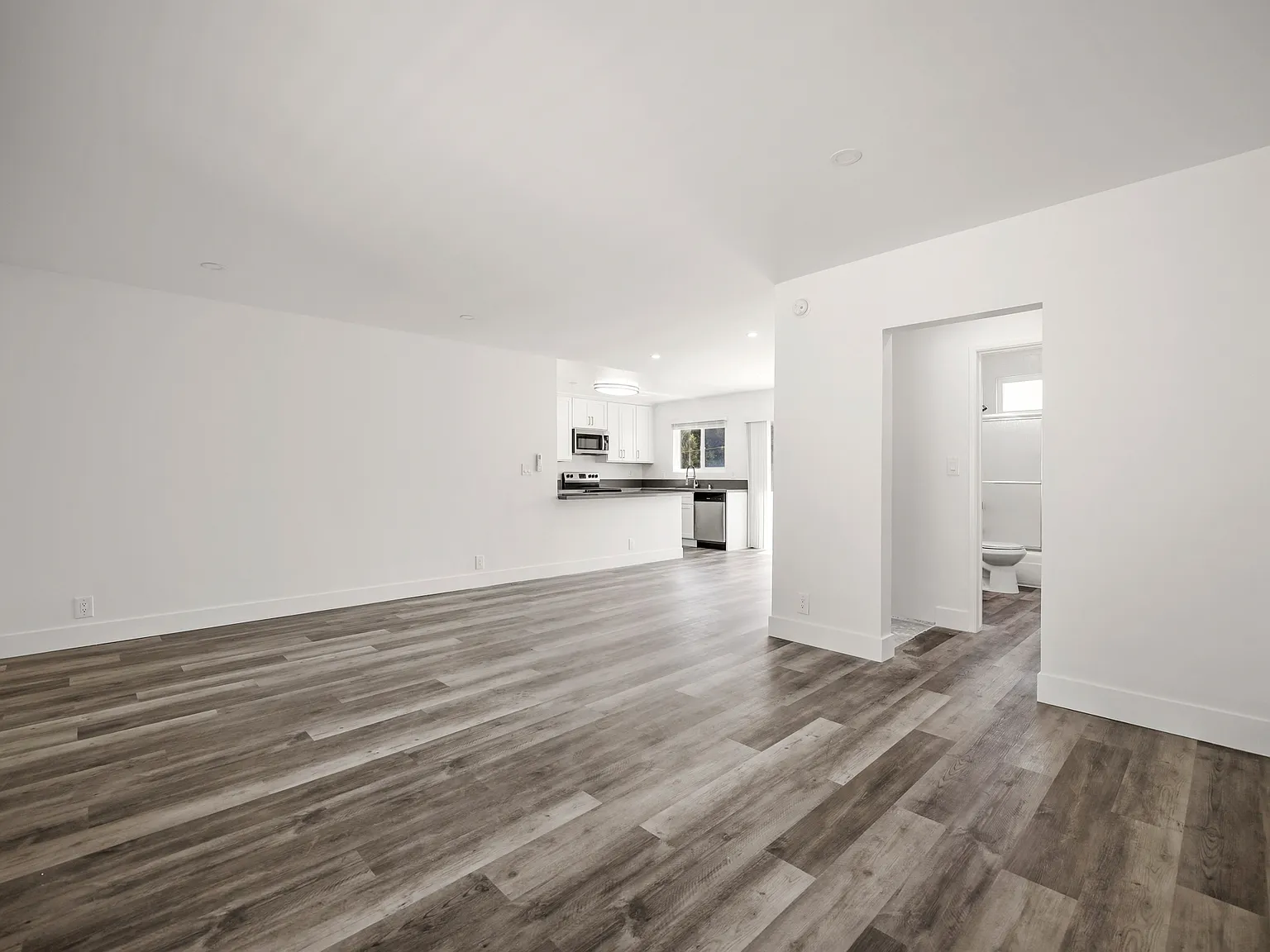 2 bed, $3,945 — Photo 2