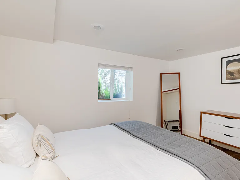 919 NW 50th St — Photo 39