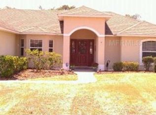 11250 Lake Dr, Leesburg, FL 34788