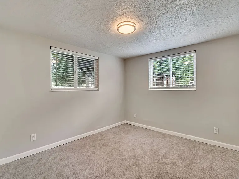 1260 E Alameda Ave — Photo 17
