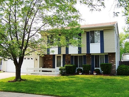 1st image of 722 E Nassau Dr