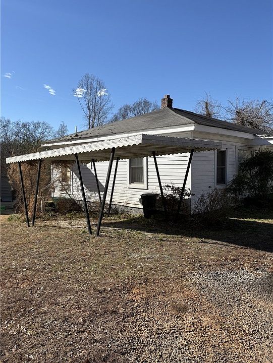 2nd image of 305 N Palmetto St