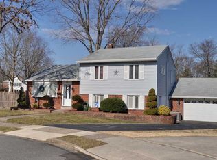 616 Tasker Ave, Folsom, PA 19033