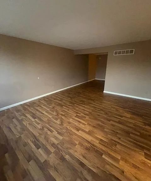 400 Herman St — Photo 9