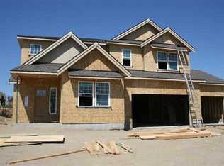 2126 S Selkirk Dr, Greenacres, WA 99016