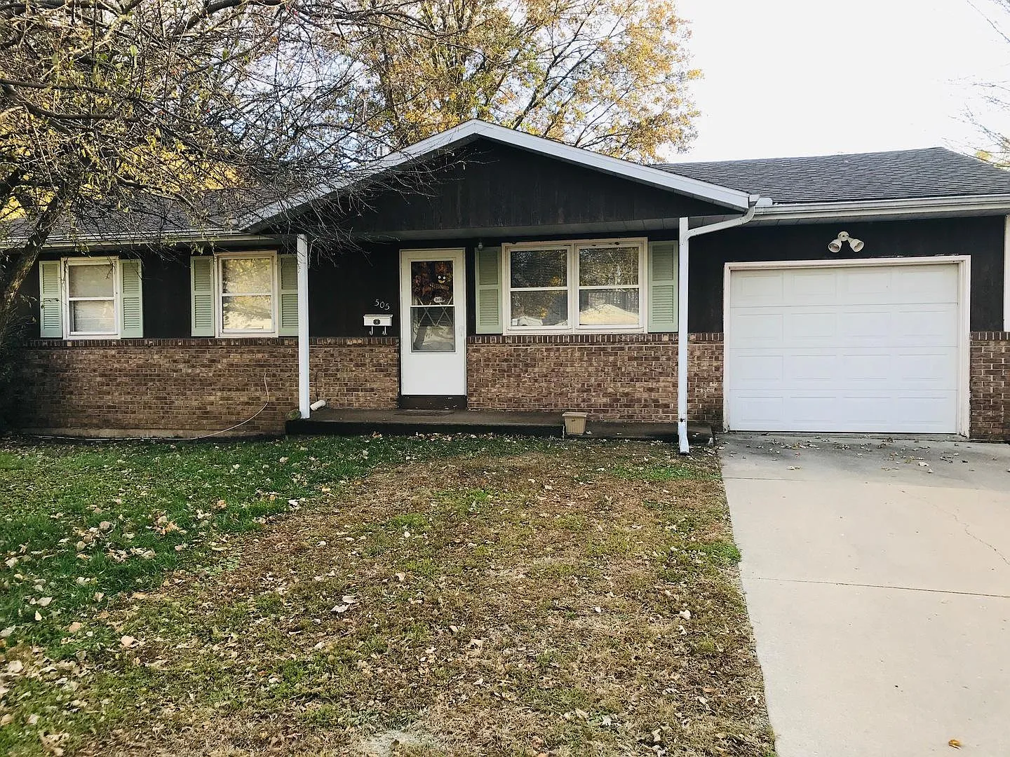 505 Pleasant St photo 1
