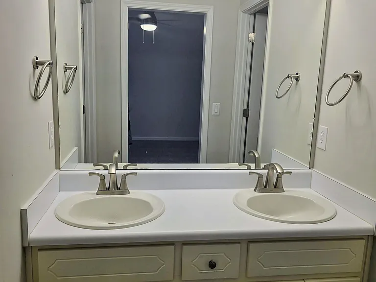 40 Woodfield Pl — Photo 19