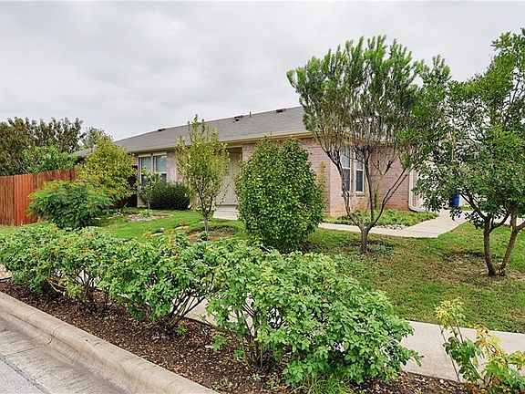 2nd image of 136 Karen Hill Pl