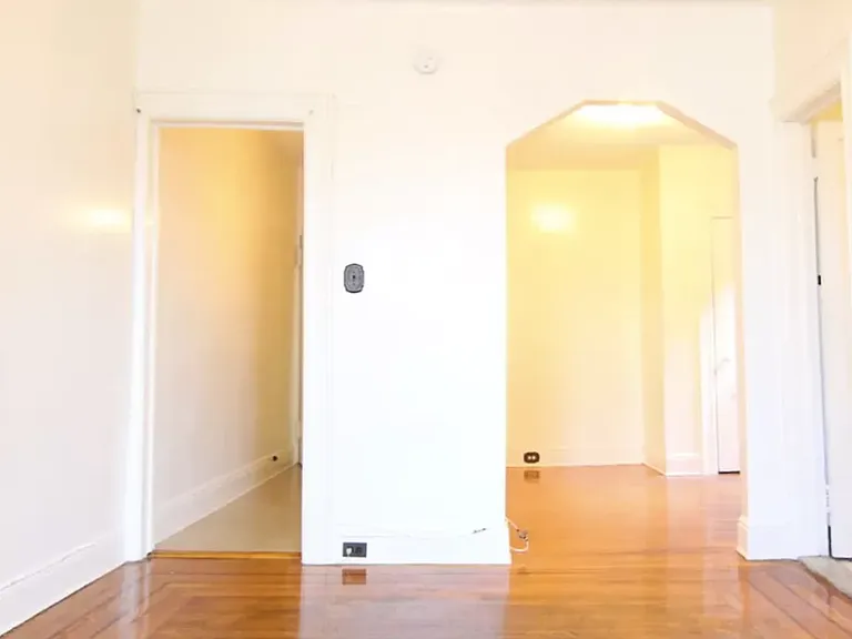 5903 69th Ave #3R — Photo 1