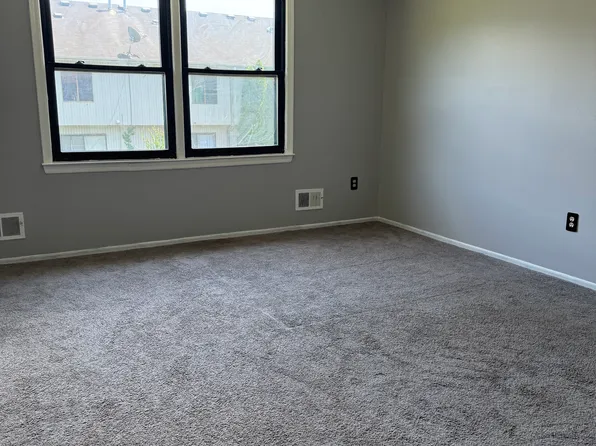 1072 Sawmill Rd, Brick, NJ 08724
