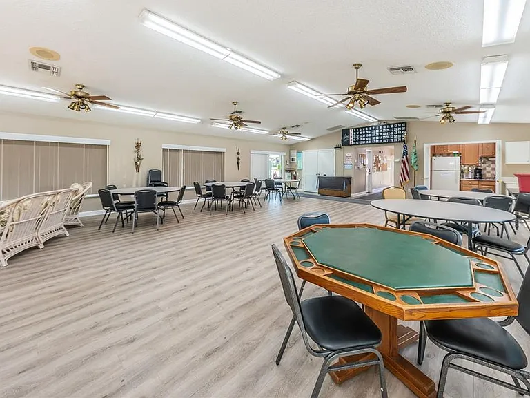 2575 Pine Ridge Way S #E1 — Photo 22