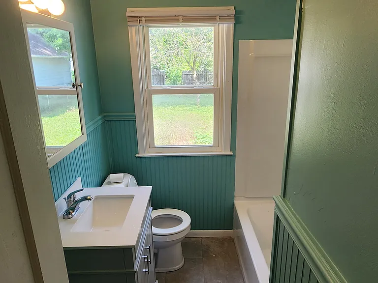 2228 SW Macvicar Ave — Photo 4
