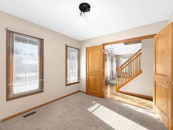 3rd image of 1732 Green River Dr