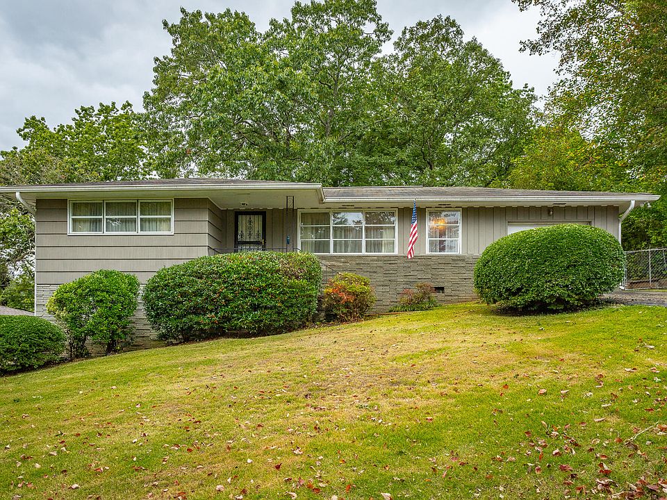 1st image of 3651 Knollwood Dr