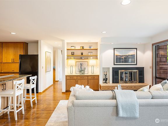 4th image of 13573 41st Avenue NE