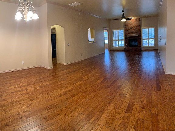 4th image of 2521 New Haven Ct