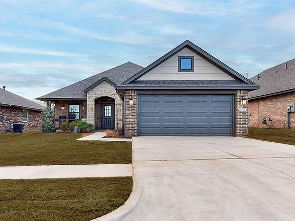 2nd image of 4832 Sand Lily Ln