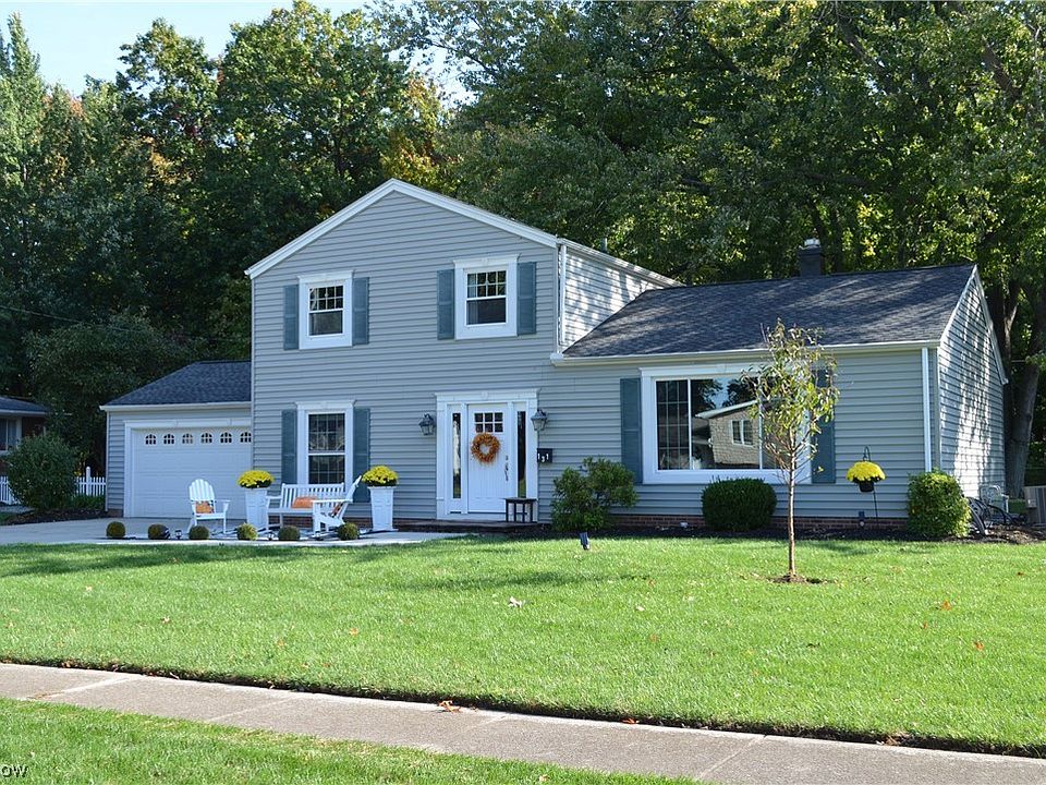 1st image of 131 Ashwood Dr
