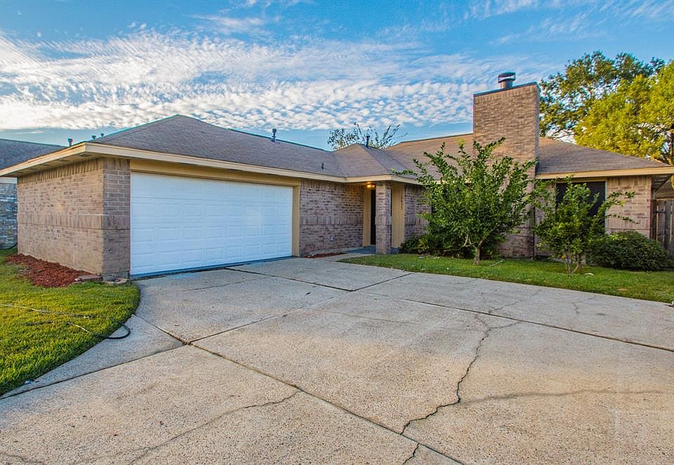 1st image of 10833 E Idlewood Dr