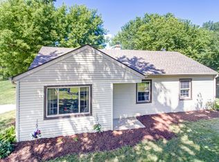 8014 W Donges Bay Rd, Mequon, WI 53097