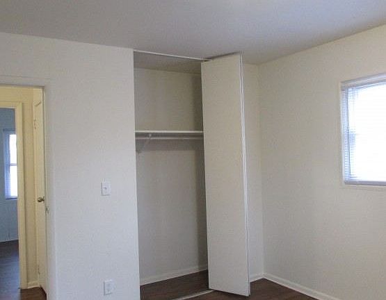 4th image of 7913 E Penway St