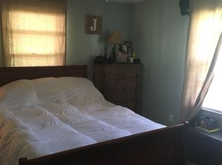 318 E Phillip St, Covington, VA 24426
