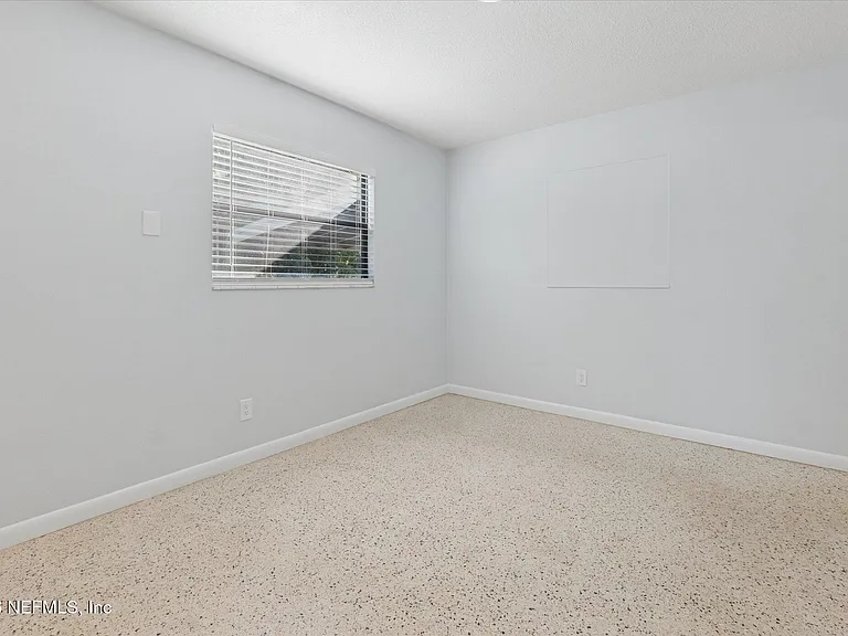863 Westgate Dr — Photo 27