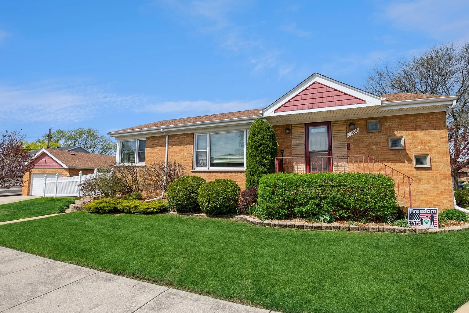 10158 S Fairfield Ave photo 1