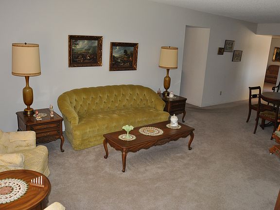 2nd image of 2176 E Ellis Dr