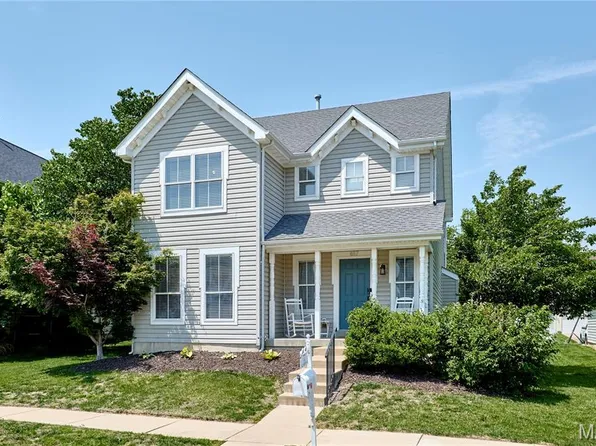 617 Grey Mountain Dr, O'Fallon, MO 63368