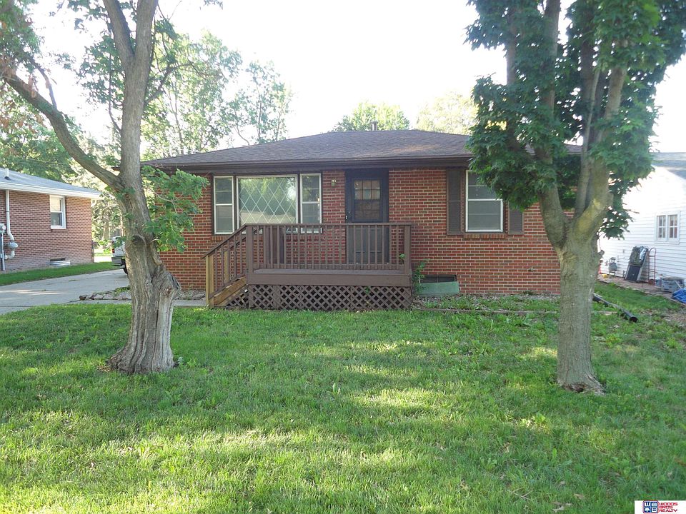 1st image of 6711 Vine St
