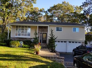 (Undisclosed Address), Smithtown, NY 11787