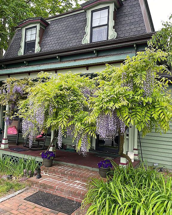 100 Tremont 