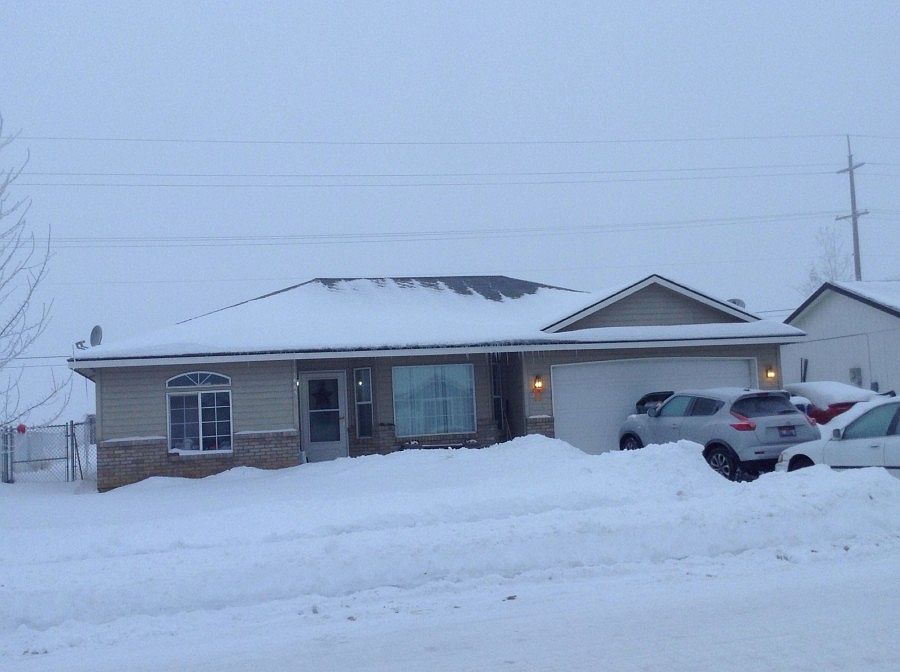 1st image of 1665 N Foxglove Ln
