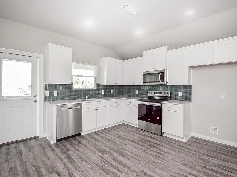 544 Buckskin Dr — Photo 21