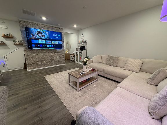 3rd image of 1471 Koppel Way #9