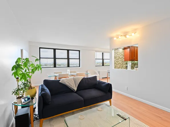 1225 Kennedy Boulevard image 9 of 19