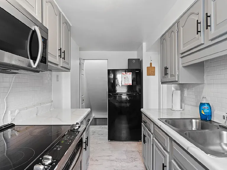 Mercer St — Photo 14