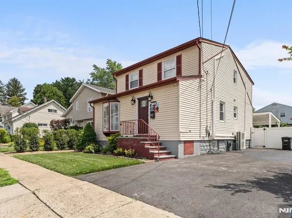 145 Niagara St, Dumont, NJ 07628