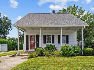 42 West St, West Warwick, RI 02893