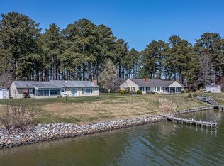 744 Greenfield Point Dr, Reedville, VA 22539