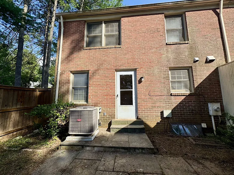 12146 Bentridge Pl — Photo 36