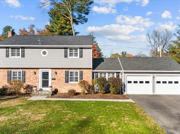 113 Westchester Drive N, Delmar, NY 12054