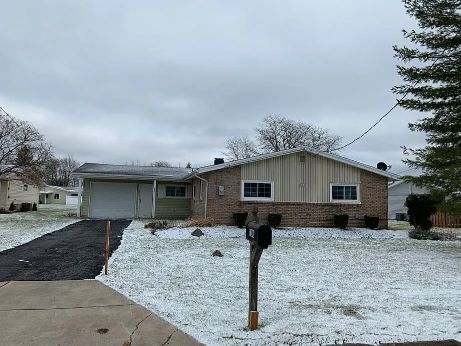 3 bed, 1400 sqft, $2,300 — Photo 1