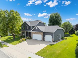 5005 Scenic Oak Dr SW, Rochester, MN 55902
