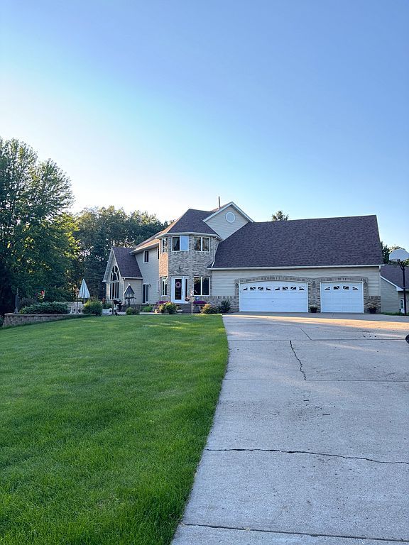 22620 Nightingale St NW - Property Image