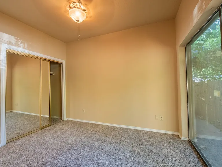 601 Nelray Blvd #10 — Photo 8